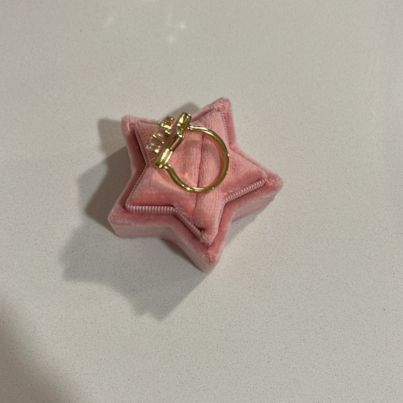 Diamond Dolls Co Pink Star Pink Stone Ring Size 7 Never Worn - Picture 2 of 3